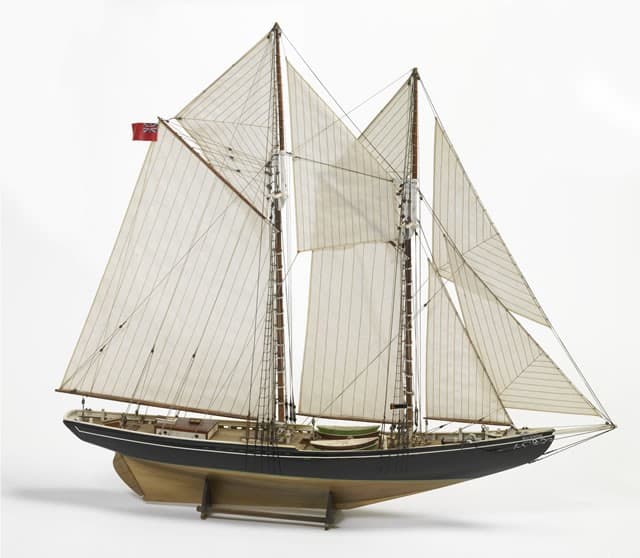 Bluenose (BB576)